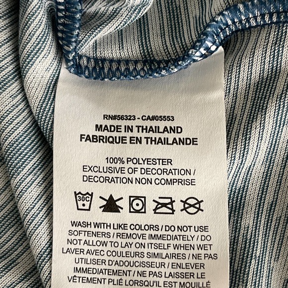 Nike Activity Shirt Women Sz S Gently used - Picture 6 of 7